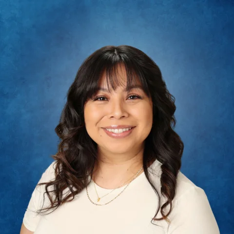 Ms. Evely Alvarez Salinas