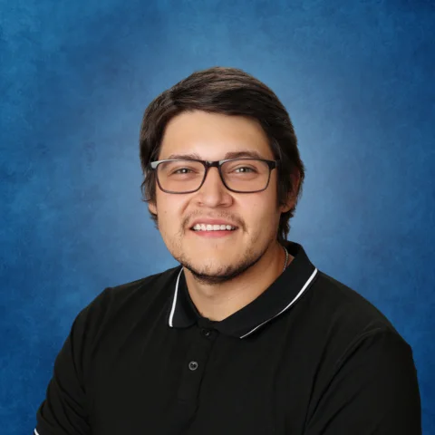 Mr. Luis  Guardado