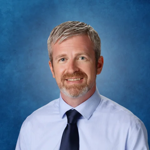 Dr. Erik Sloyka