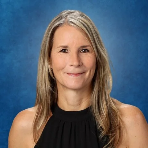 Mrs. Claudia Descloux-Peisl